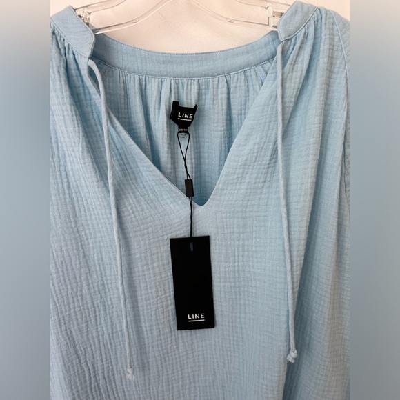 LINE light blue top with strings - Picture 2 of 4